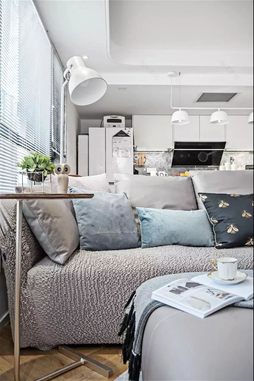 好酷!上海潮爸辣妈的92㎡Loft,后现代“悬浮”楼梯能做玄关能储物,大写的服气! 缤视智造-37