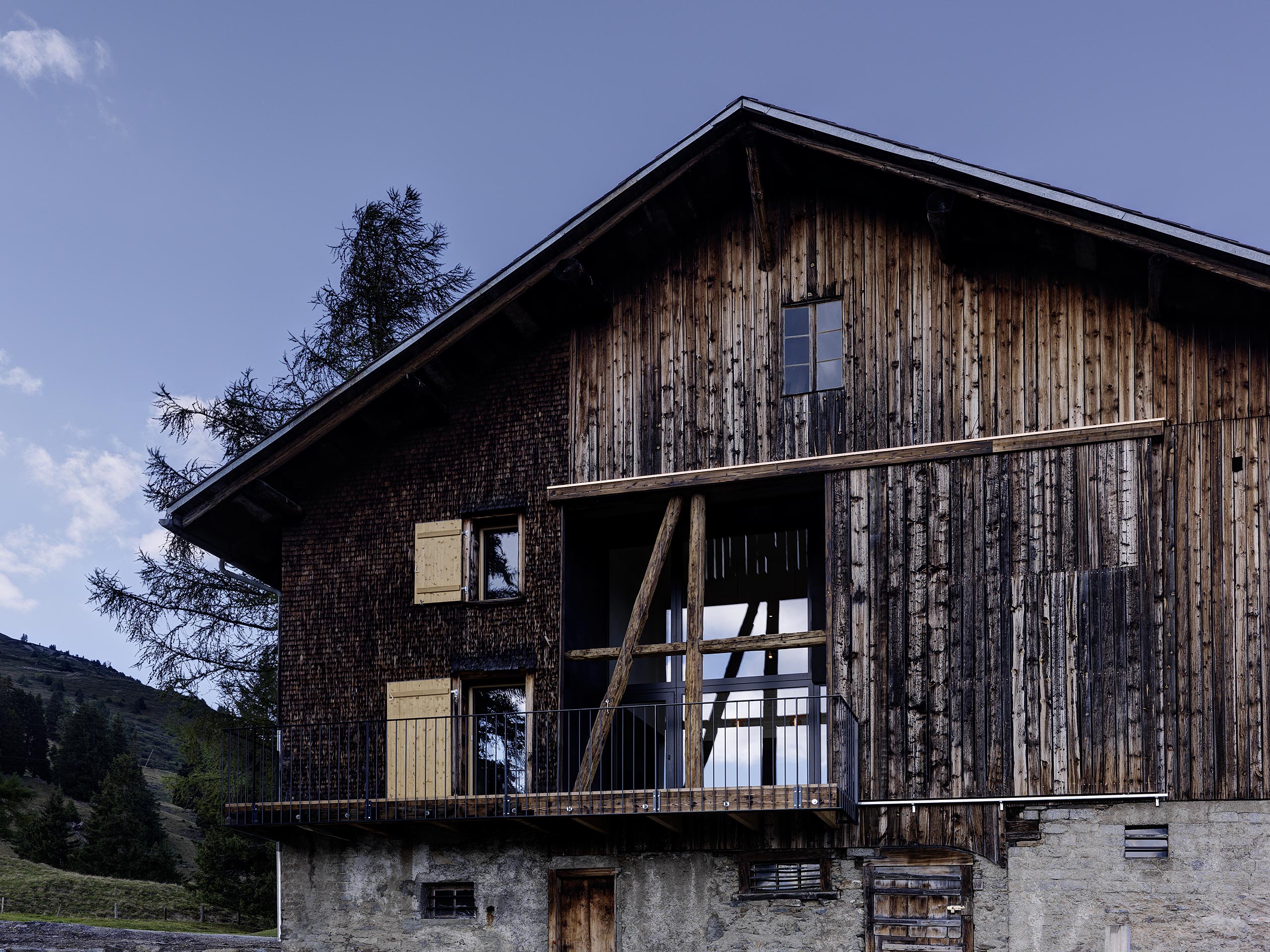 瑞士山地小屋的现代改造丨Christoph Cavigelli-52