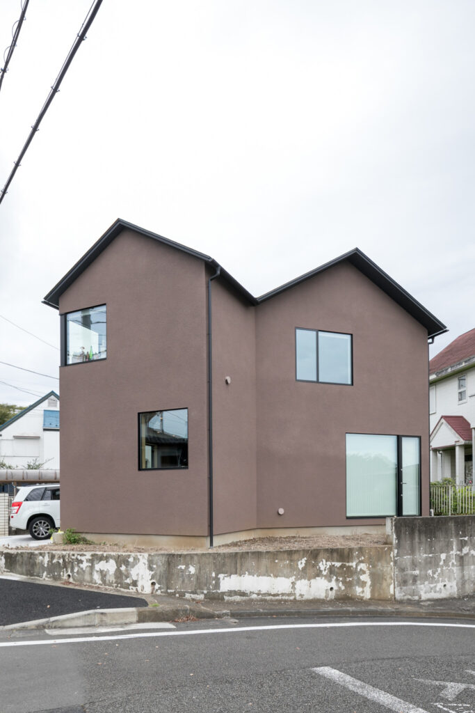 工房併設の住まい　木の温もりと開放感にあふれるのびやかなLDK空間 | Style of Life | 100%LiFE-1