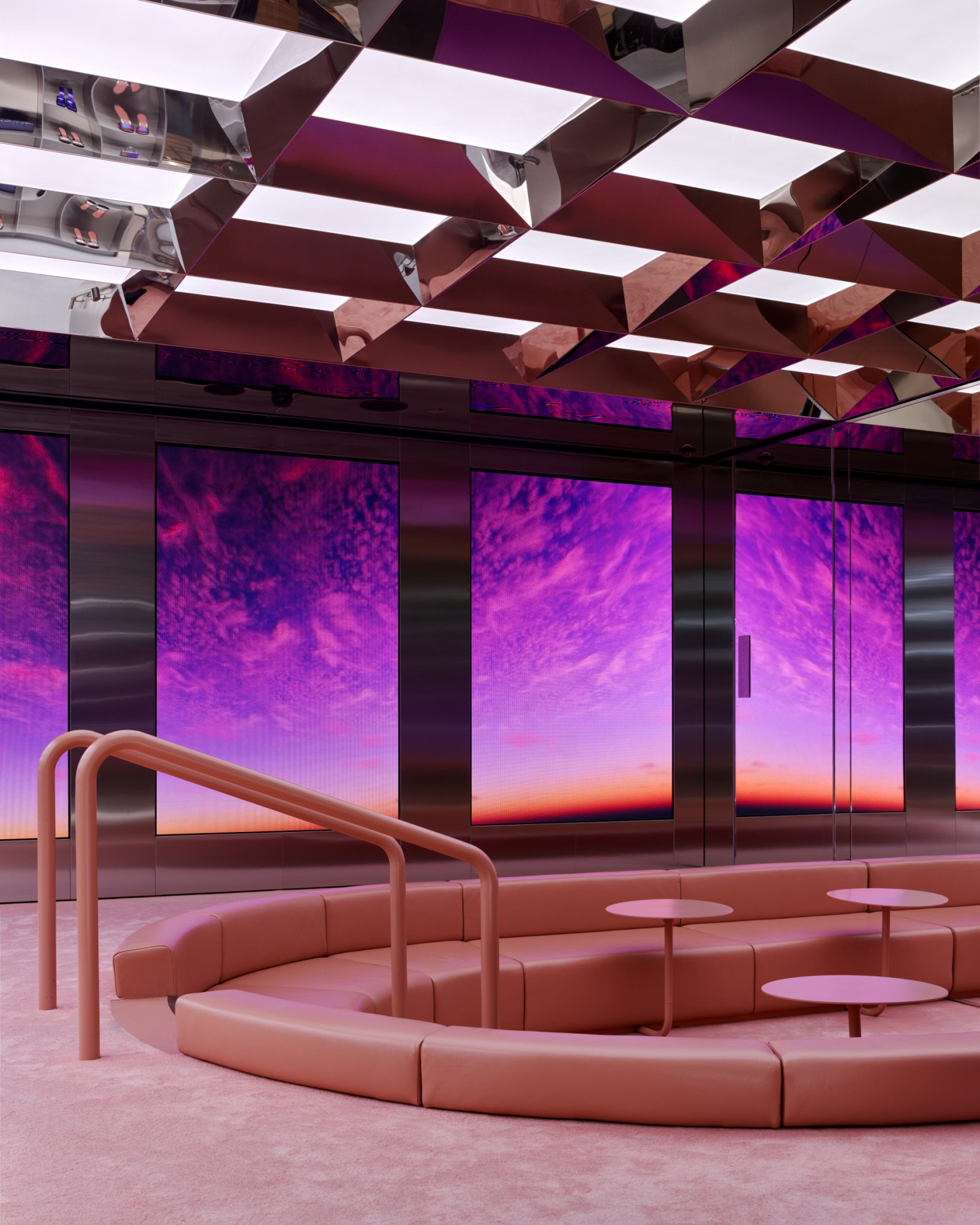 Amina Muaddi 伦敦哈罗德百货店丨英国伦敦丨Crosby Studios-10