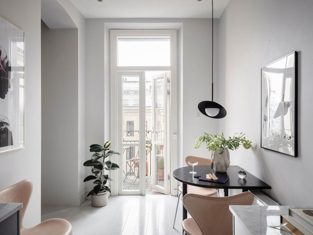 Gothenburg 魅力白公寓，女性化温馨设计-12