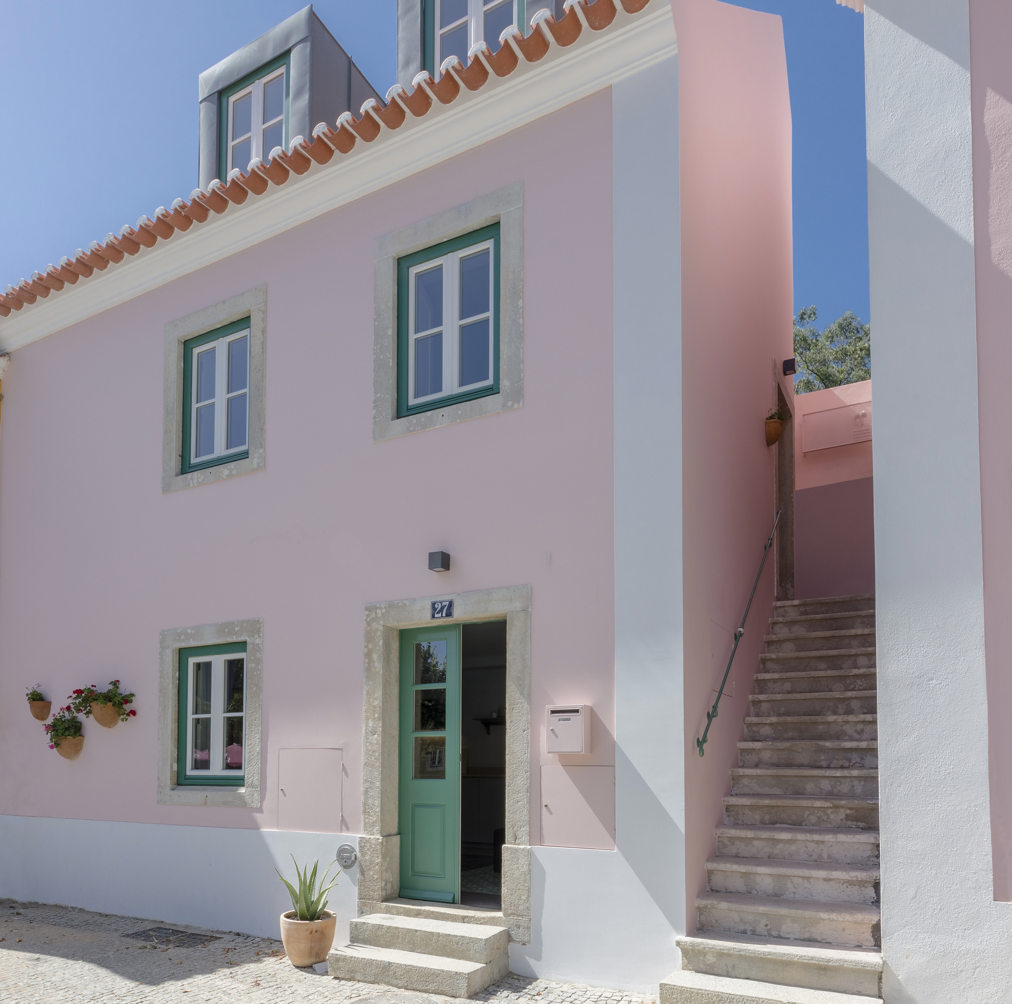 葡萄牙 Sintra 小别墅翻新转型旅游公寓-6