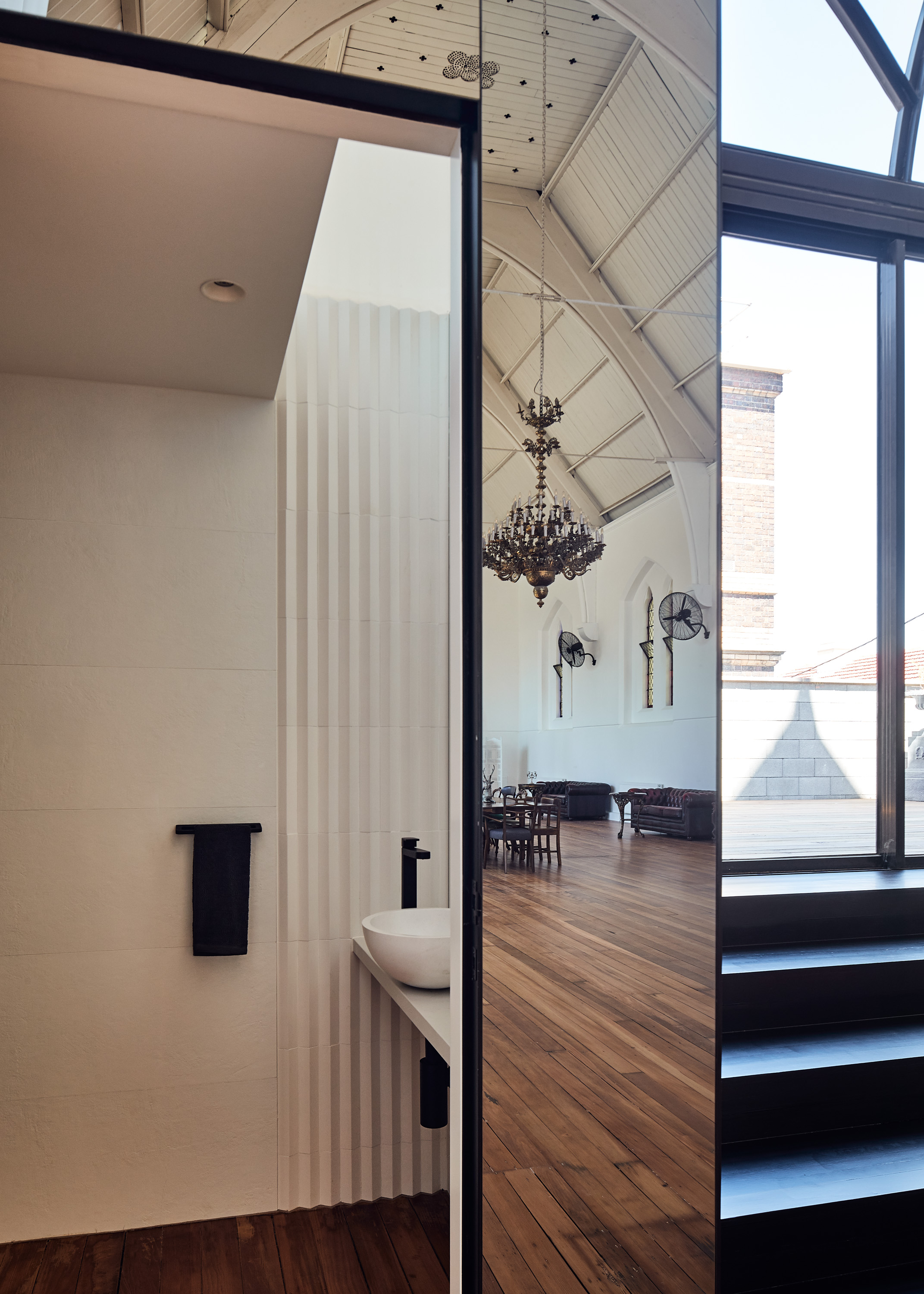 历史教堂的现代改造，打造城市私密天堂-8