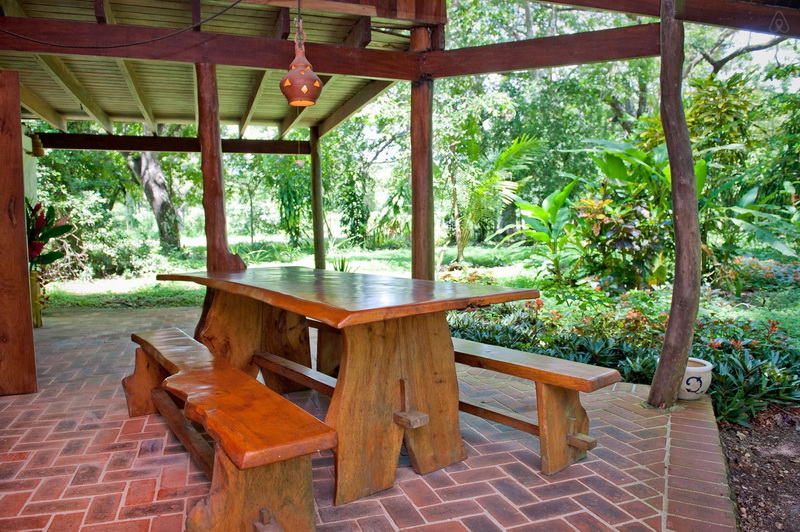 适合外府居住的两层房屋设计-31