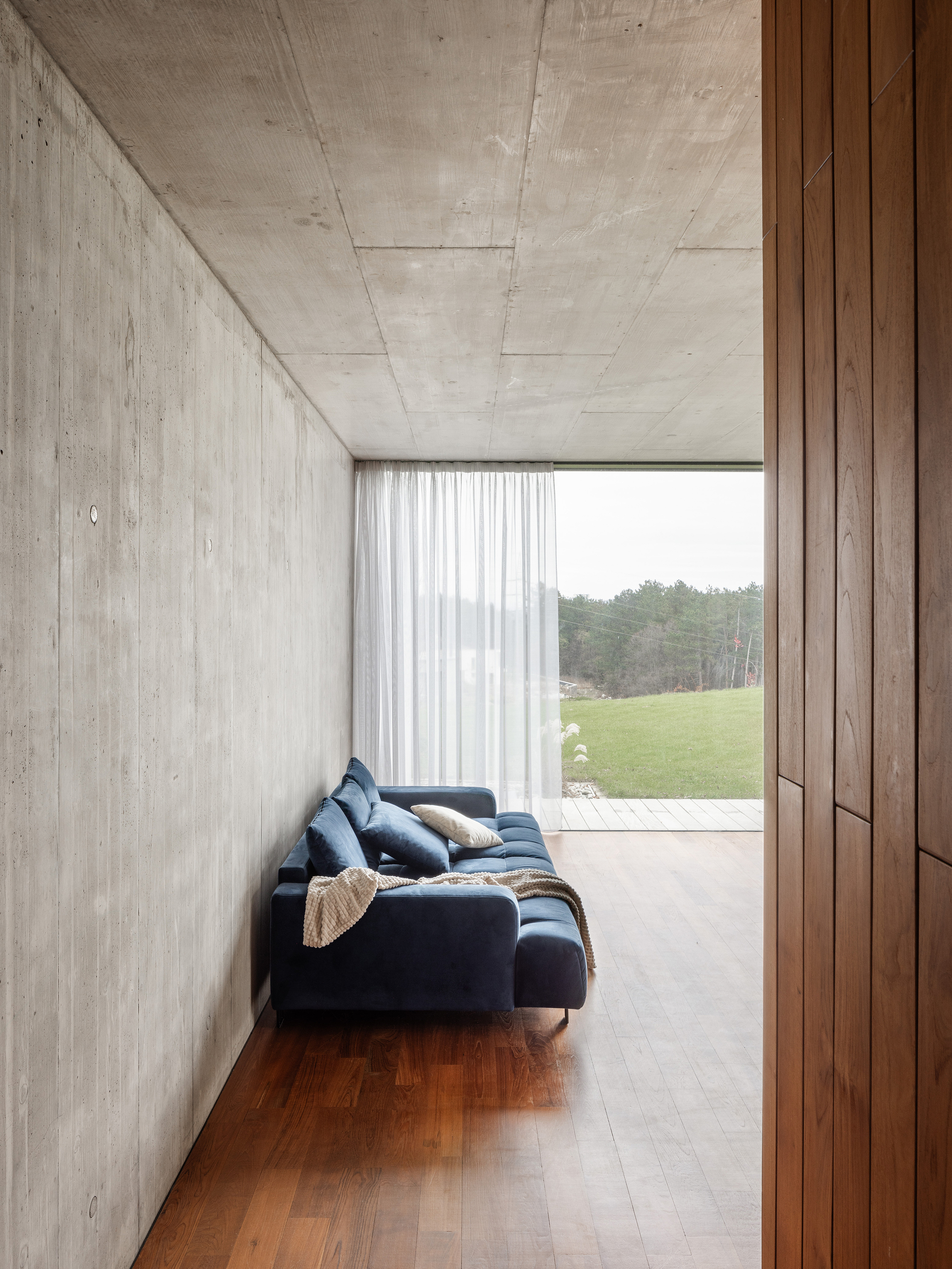 Zasadený House丨斯洛伐克丨Pauliny Hovorka Architekti-27