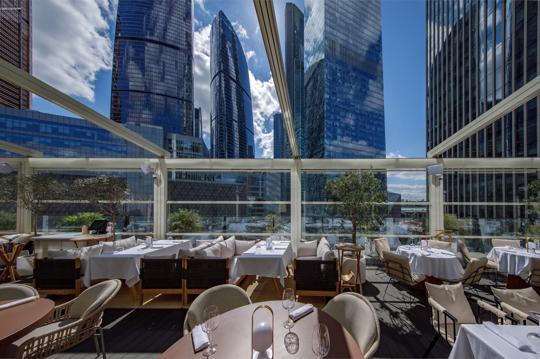 Ivanka 餐厅夏季露台室内设计丨俄罗斯莫斯科丨ARCHPOINT 设计局-0