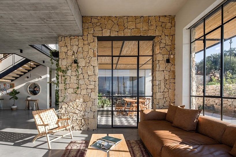 The House and the Landscape in Lower Galilee Blends With Nature-5