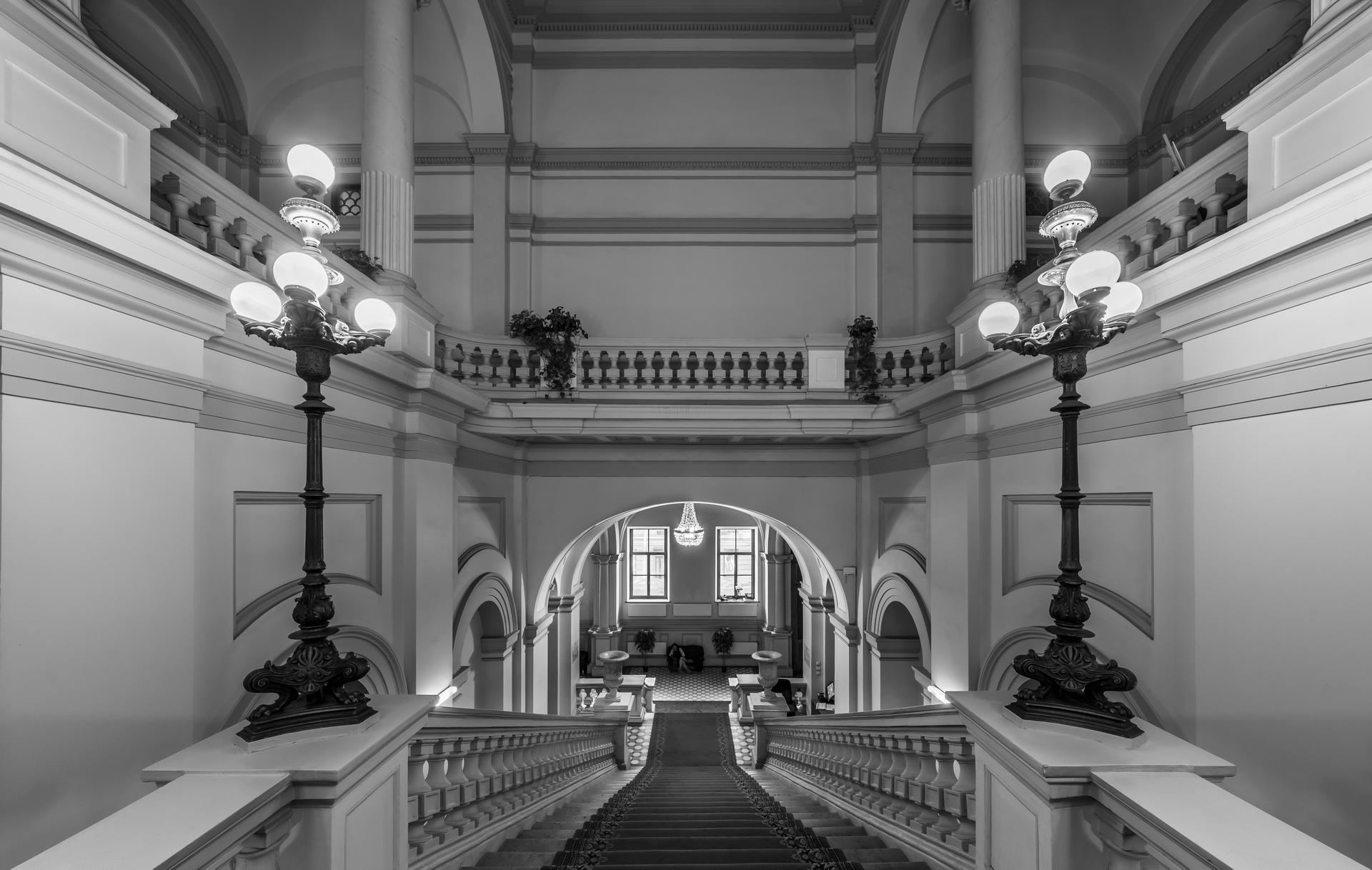 Казанская 7-5