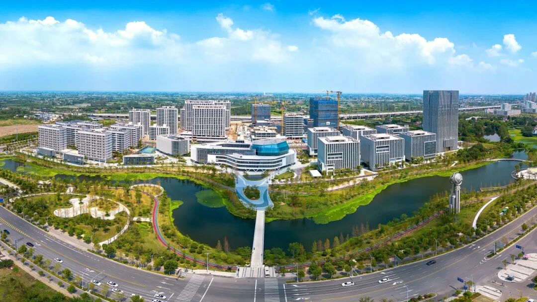 杭迎伟赴一建集团合肥先进光源项目调研并进行高温慰问-19