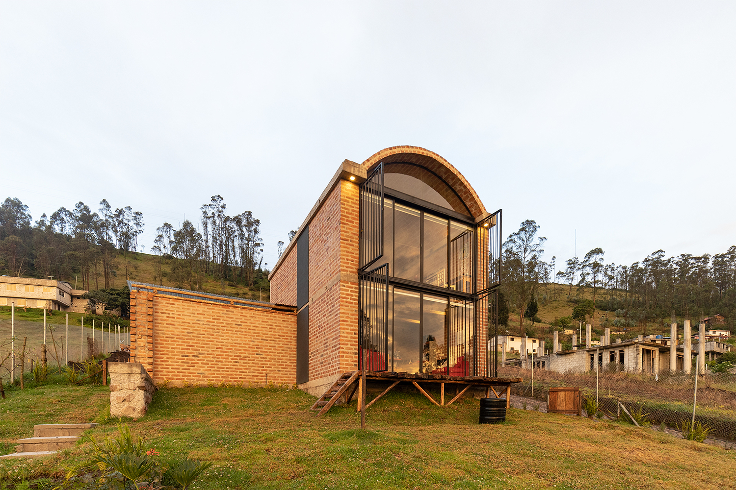 Bread Oven House · 山林之中的温暖居所丨厄瓜多尔丨ERDC Arquitectos,Taller general-13