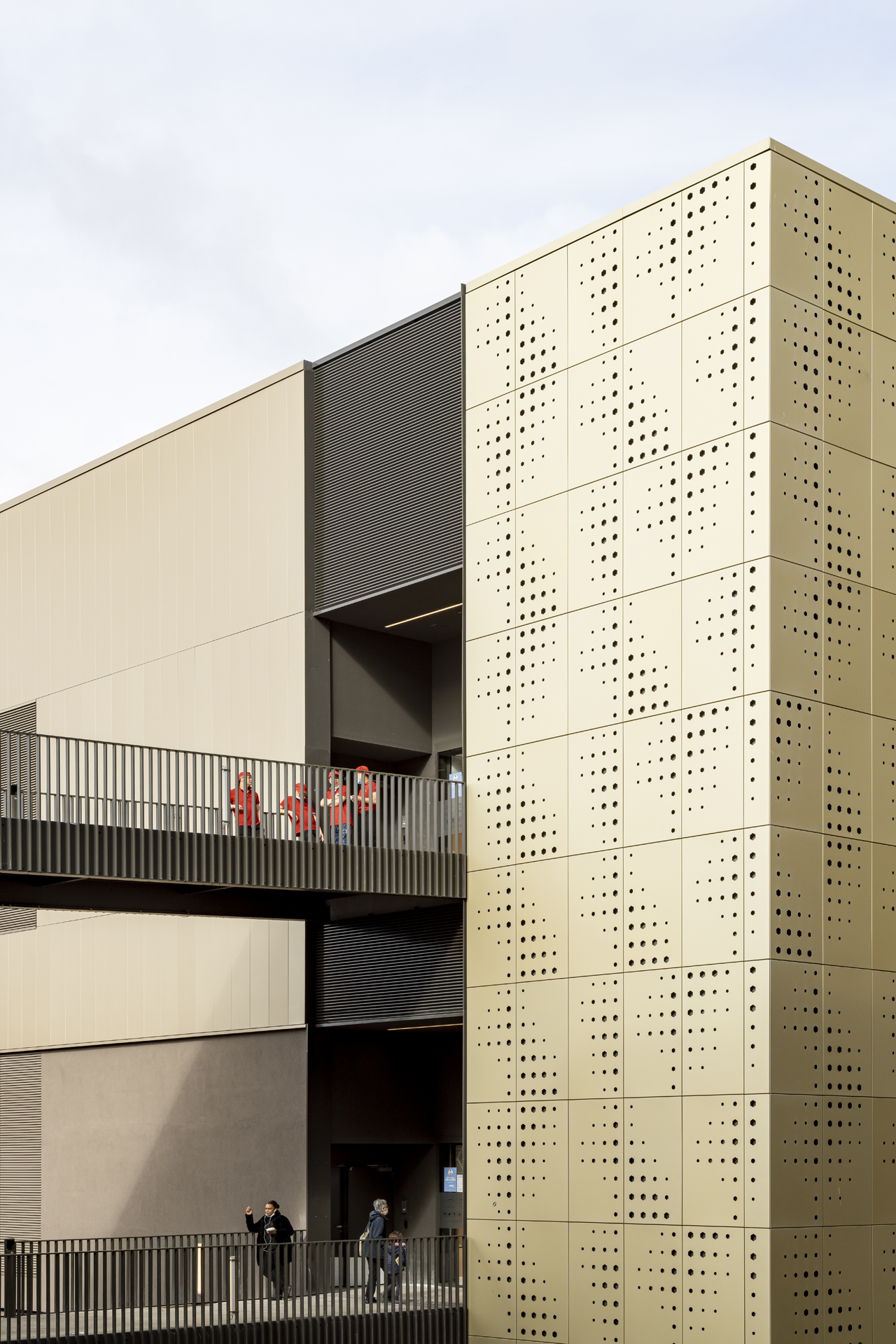 Extension du Centre Commercial Créteil Soleil — Ateliers 2/3/4/-43