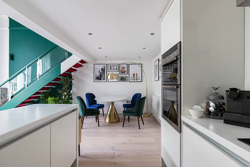 伦敦豪华乔治亚联排别墅里的艺术装饰大胆设计-12