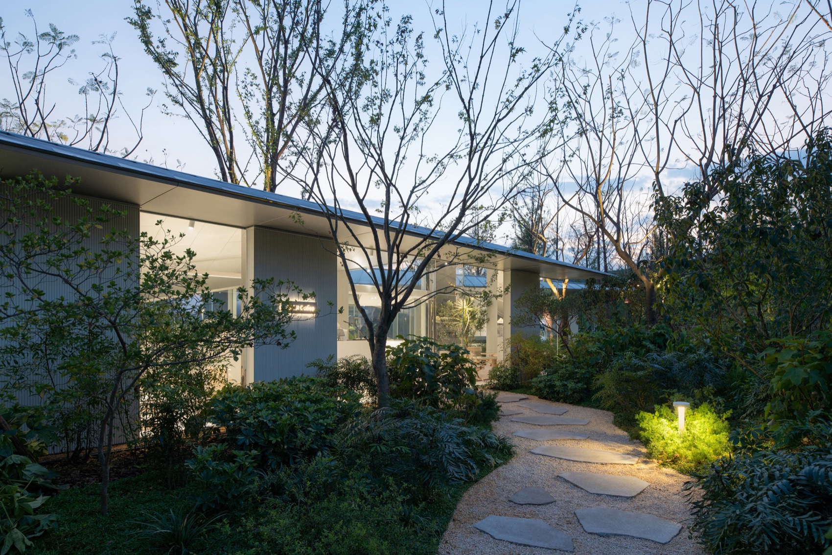 重庆麓悦江城咖啡厅丨中国重庆丨万华研发 + 直现建筑-14