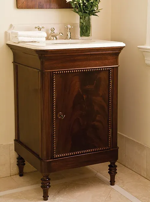 劳伦斯公园都铎式建筑(注:Tudor常见有都铎王朝;都铎式建筑风格等意思,这里结合Lawrence Park推测大概率是指都铎式的风格或建筑类型,比如是某小区内采用了都铎式风格建造的房屋等,如果有更多背景信息可得到更精准结果) 丨CASEY DESIGN | PLANNING GROUP INC.-8