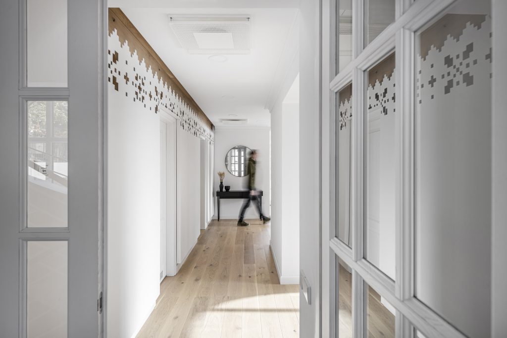 Lietuvos ambasada Prahoje, Čekijoje InArch-2