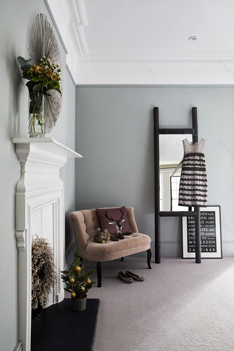 伦敦维多利亚式联排别墅的圣诞装饰-12