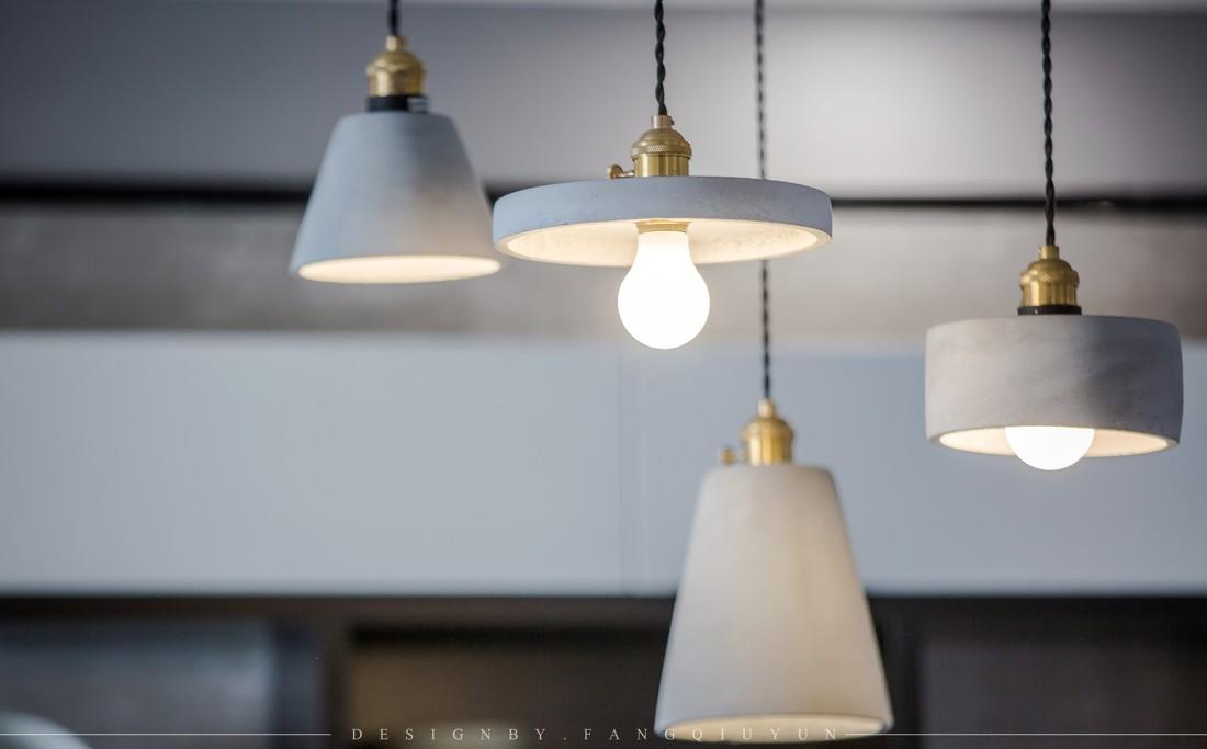 灰色调开放式家居设计,巧妙收纳空间利用-14