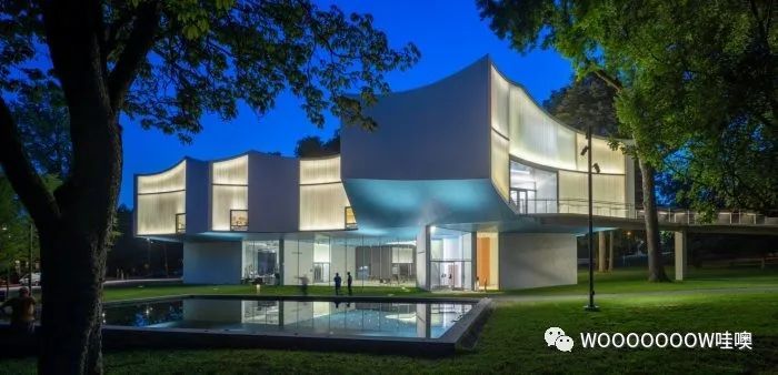 史蒂文·霍尔的冬季视觉艺术中心——融入自然的轻盈建筑-0