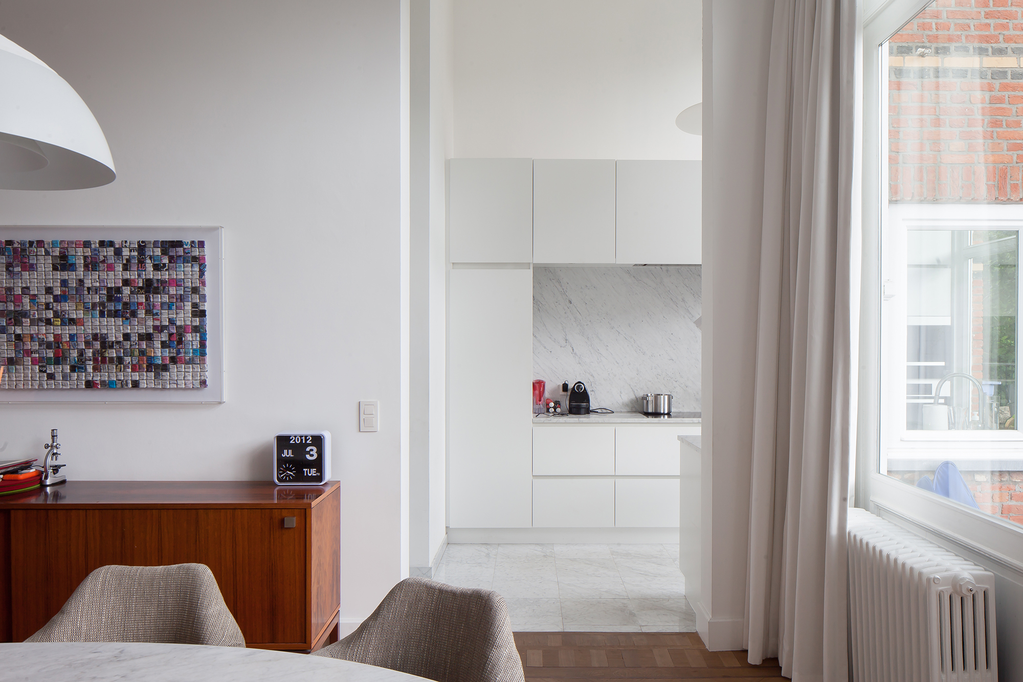 BVDV是Bovine viral diarrhea virus（牛病毒性腹泻病毒）的缩写，不太明确House BVDV 具体语境如果推测这里的House有容纳、收纳等含义，或许可以翻译为储存牛病毒性腹泻病毒 ；如果House是作名词且有特定指代，那仅现有内容难以准确翻译整个短语表意模糊，如果它是特定专业领域内容且有其特定含义，请补充更多相关信息目前没有非常明确唯一准确的翻译，此处暂无法准确给出恰当单一翻译   丨比利时安特卫普丨无相关信息-11