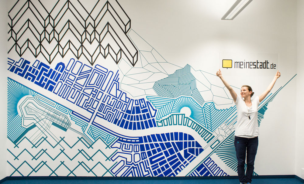 创意胶带艺术装点会议室，呈现城市鸟瞰视角-13