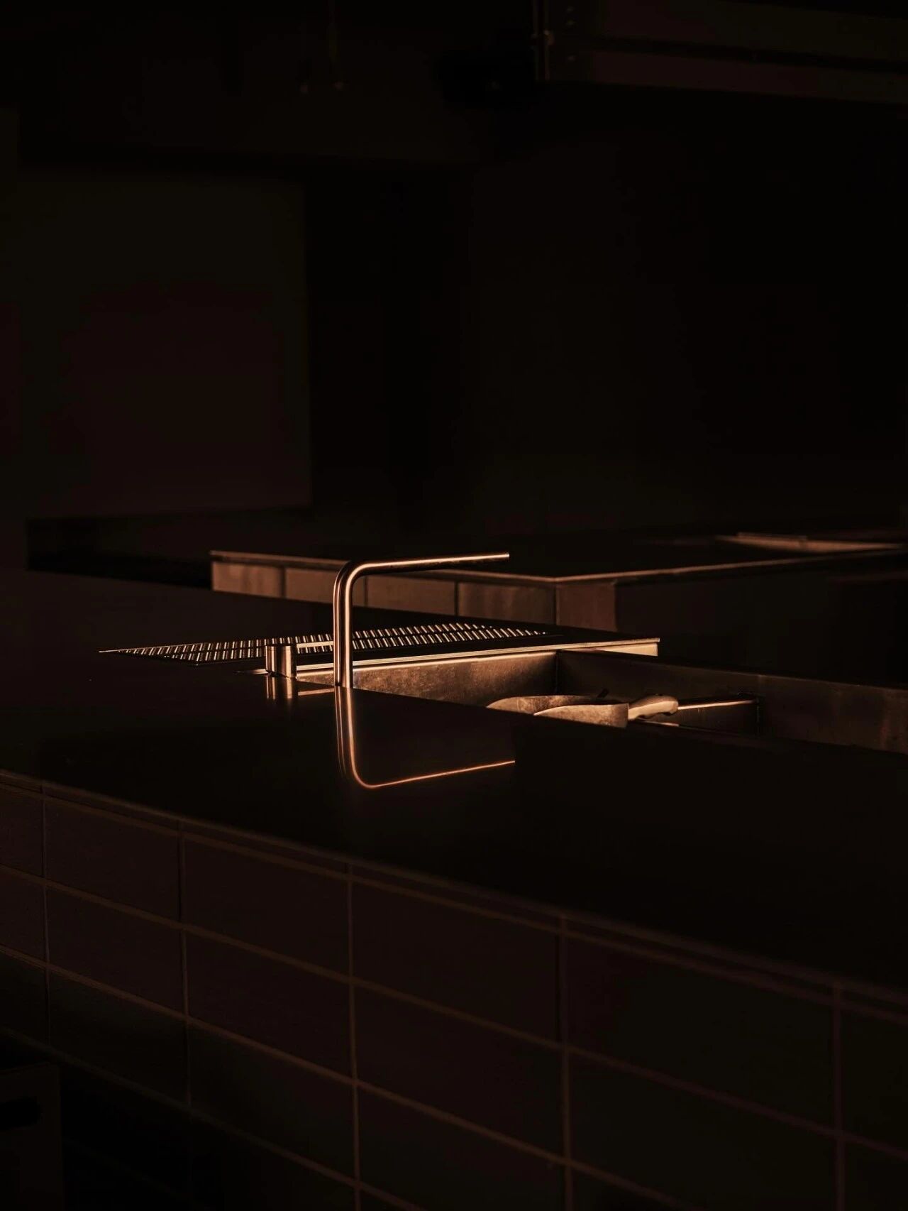 奥肯酒吧丨比利时丨Erased Studio-46