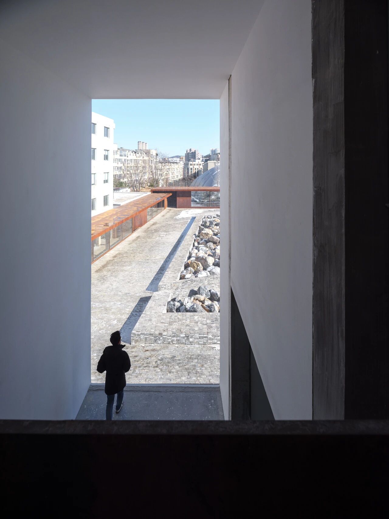 如恩新作／大连引庭,围合石院的文创乌托邦丨中国大连丨如恩设计研究室-36