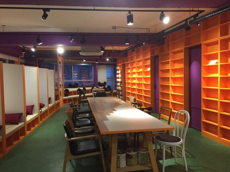 色彩点睛的漫画咖啡馆，打造低成本高逼格空间-2