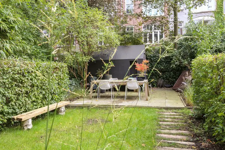 荷兰 Rotterdam 城市住宅花园别墅的现代改造-15