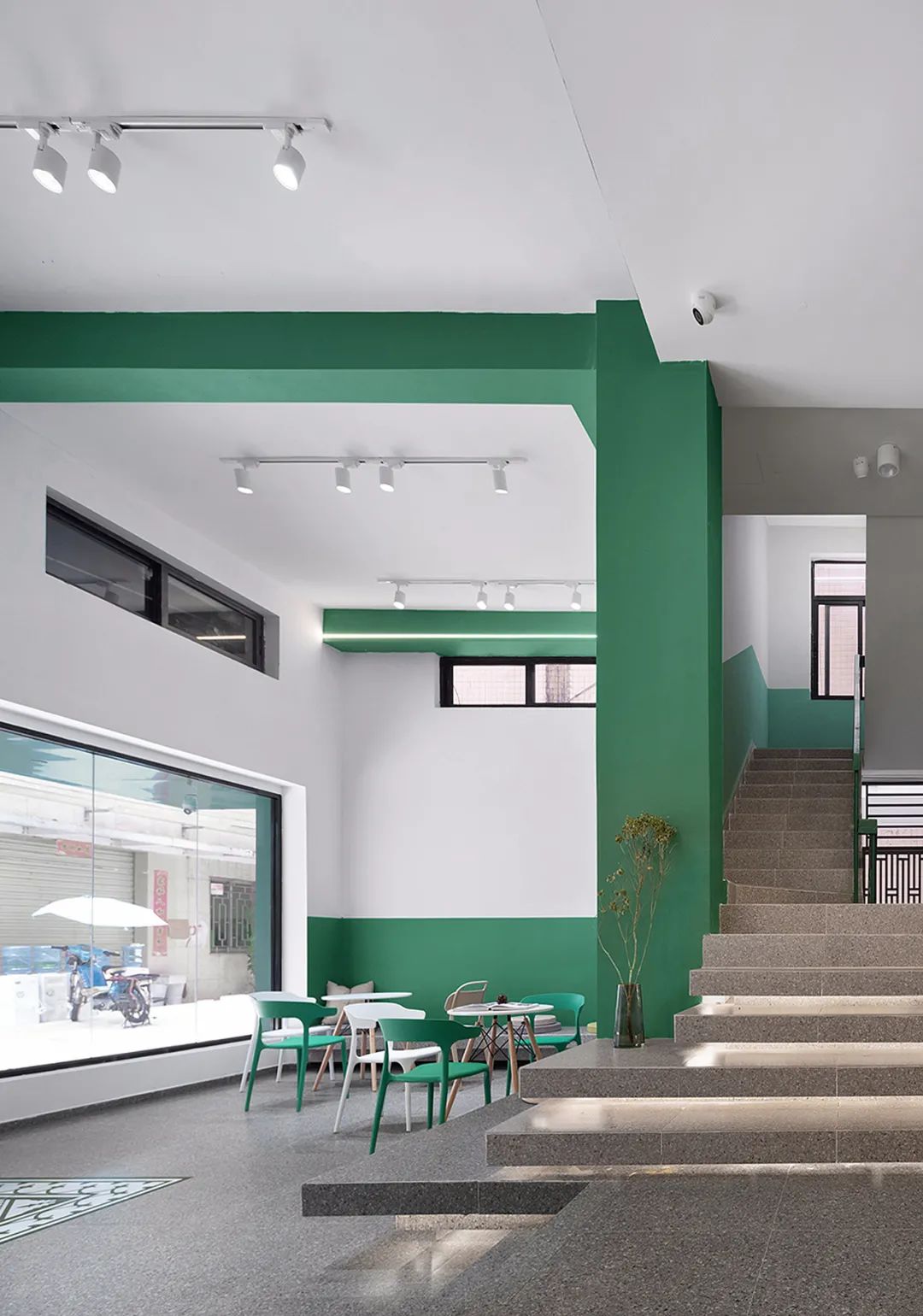 商设 | 通透的框架结构-34