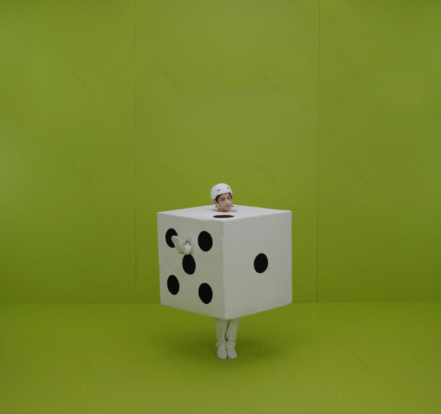 魔都上海,百年豪宅 Prada Rong Zhai 的奇幻电影展-39