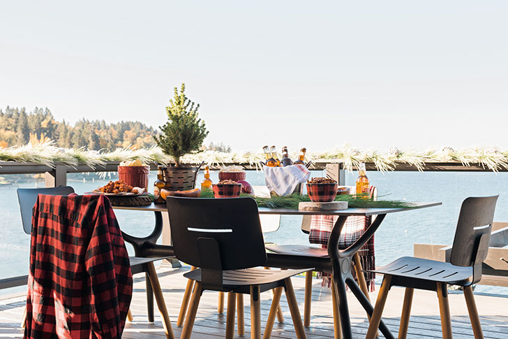 现代雪景水岸宅邸-23