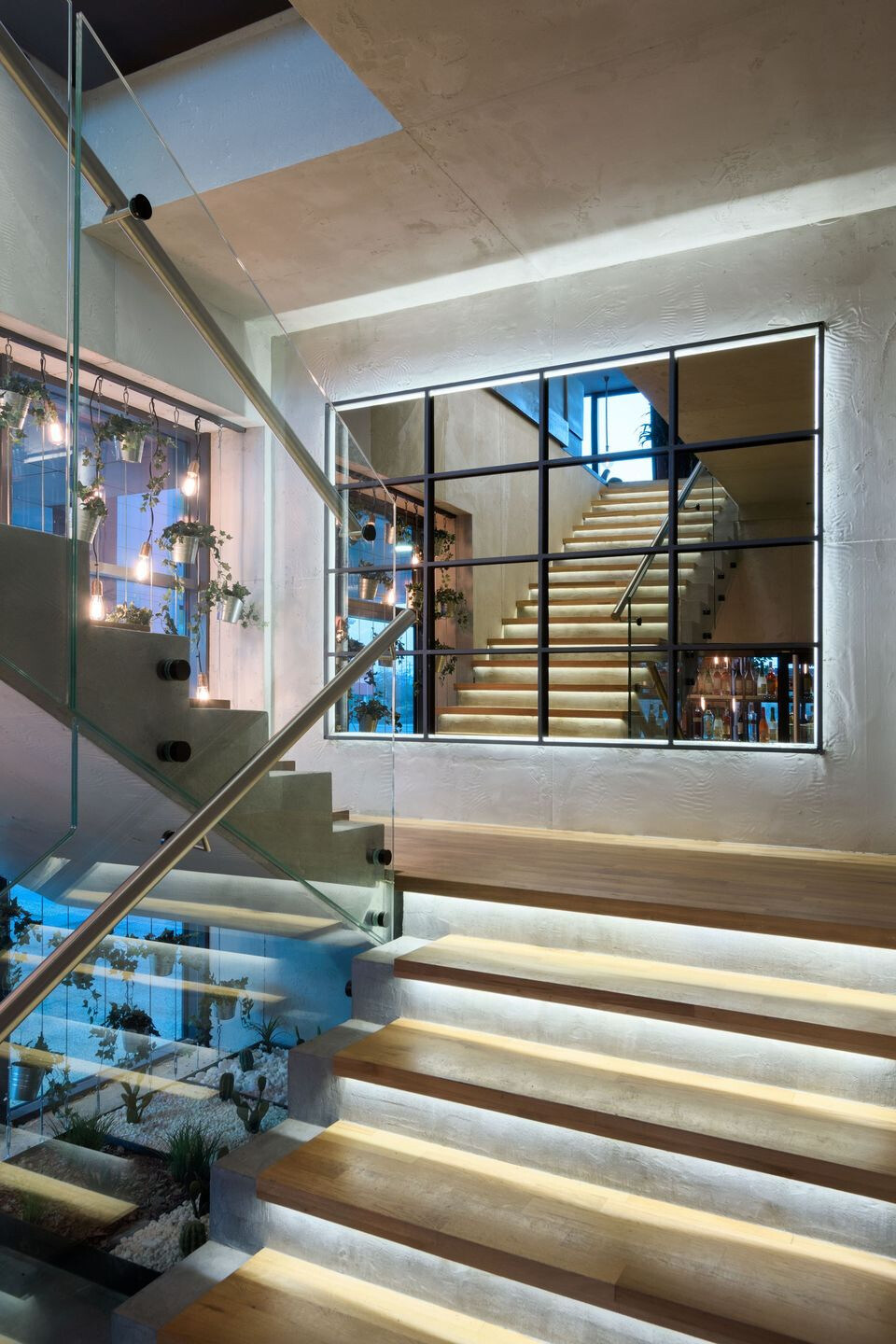 双层空间,美食与时尚的完美结合-22