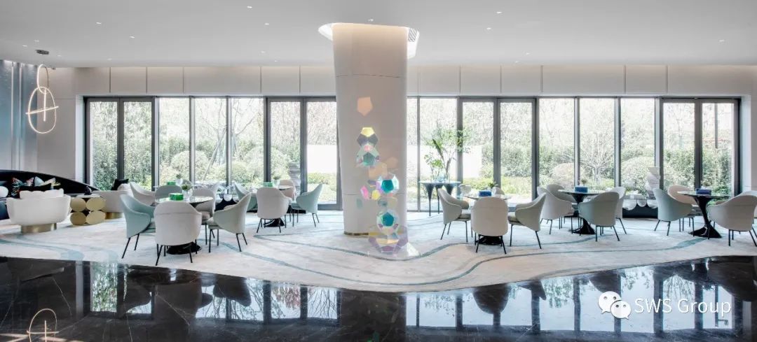 济南绿城明月风荷生活美学馆 | 湖畔流水的现代生活空间-7