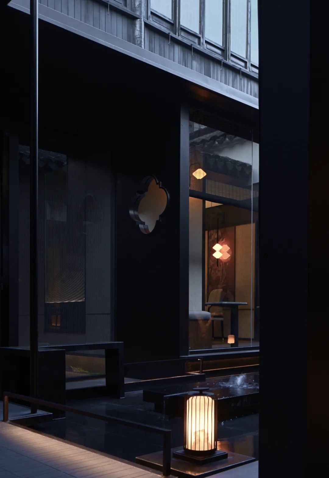 江南烟雨中的港式火锅餐厅设计丨中国无锡丨NONEZONE 南筑设计-30