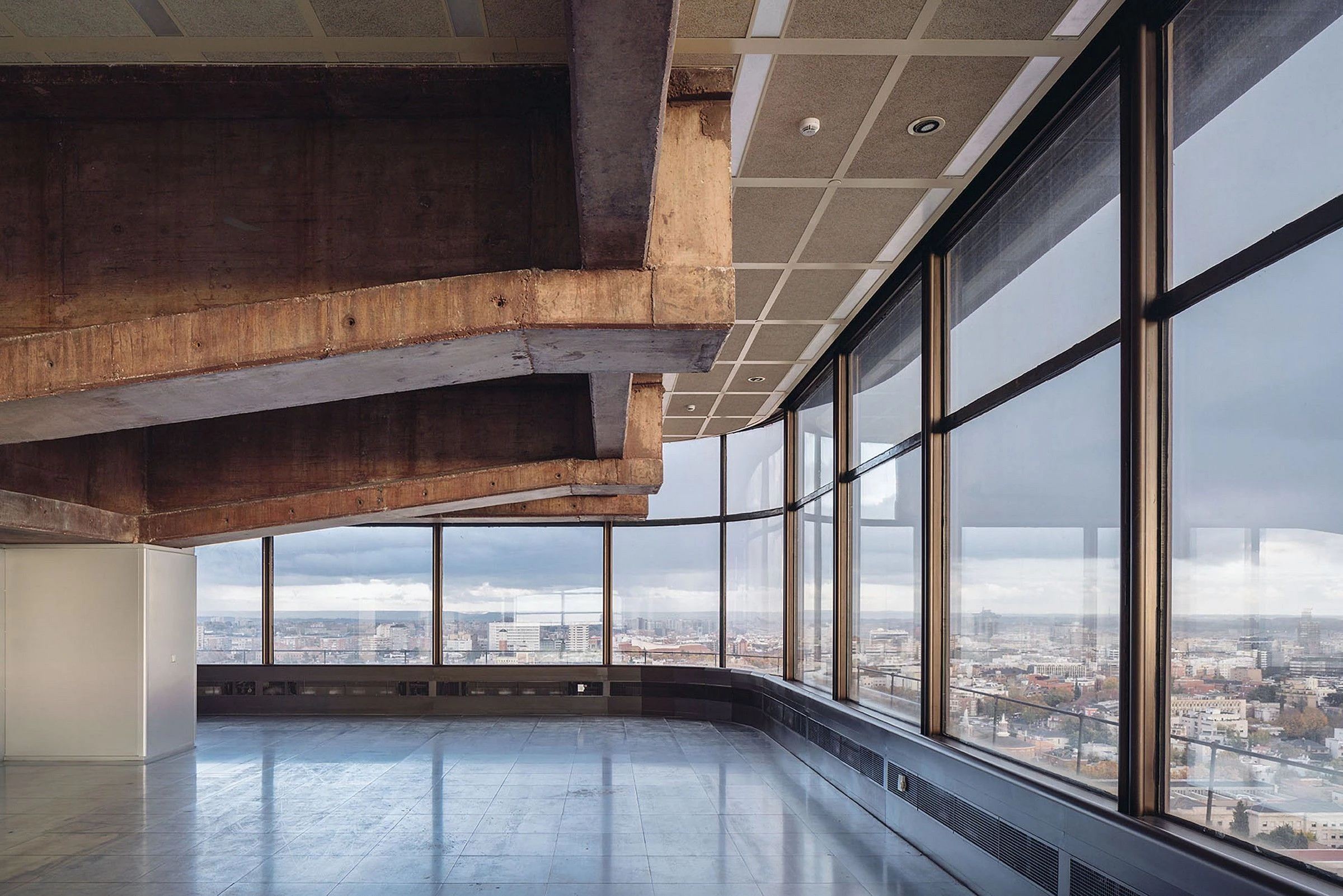 致敬经典 | 马德里 Castellana 81 塔楼的极致修复-18