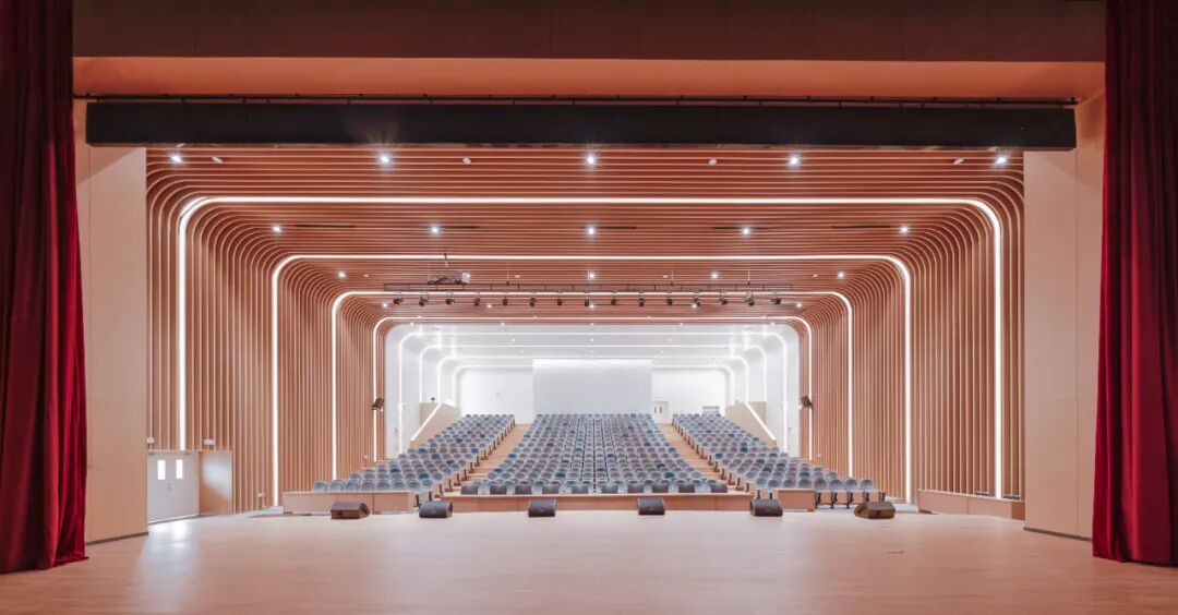 体块丰富的教学综合体：上海世外教育附属相城高新区实验小学-58