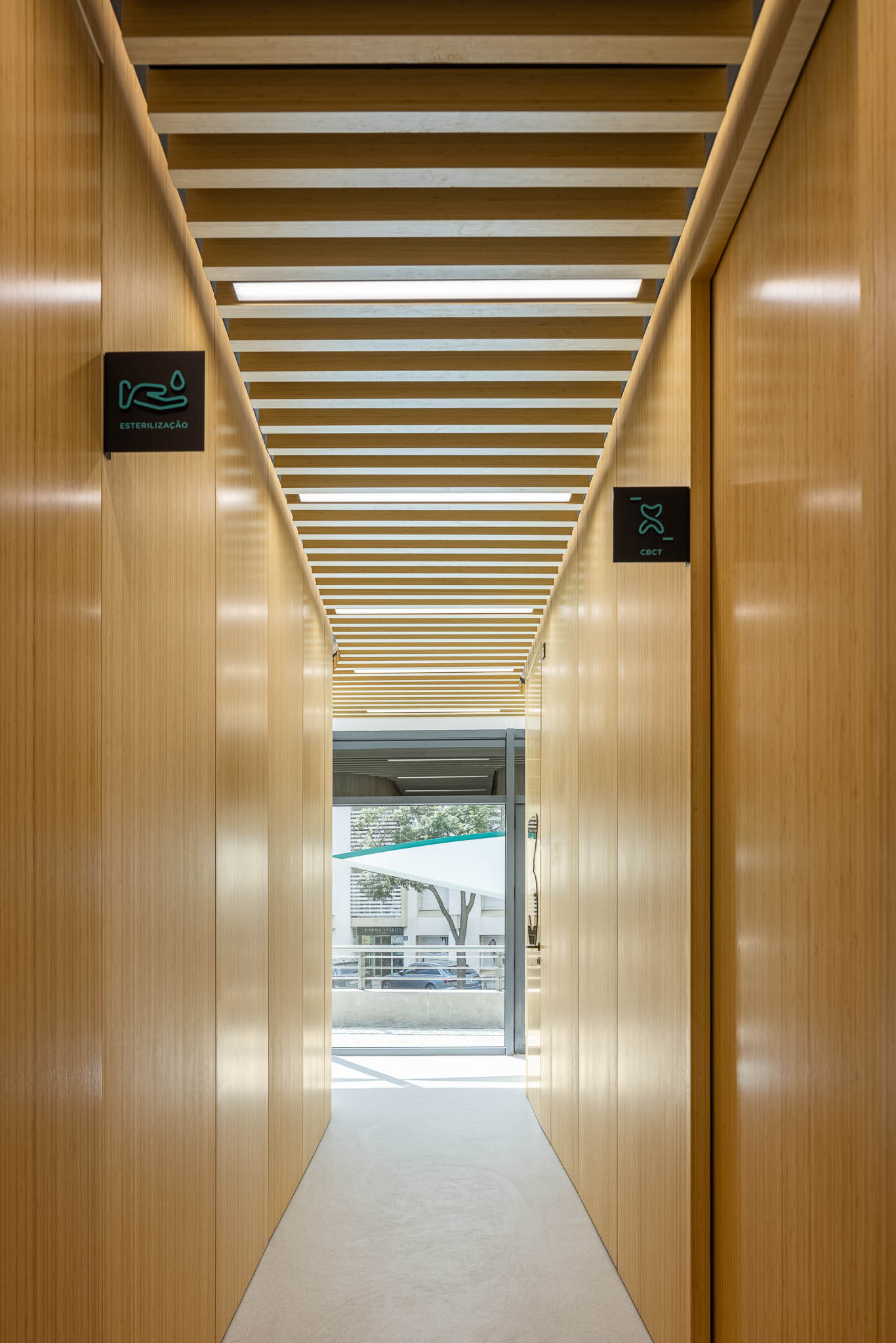 Clinica Dentária São Paulo 口腔医院丨Sabrab Architecture-47