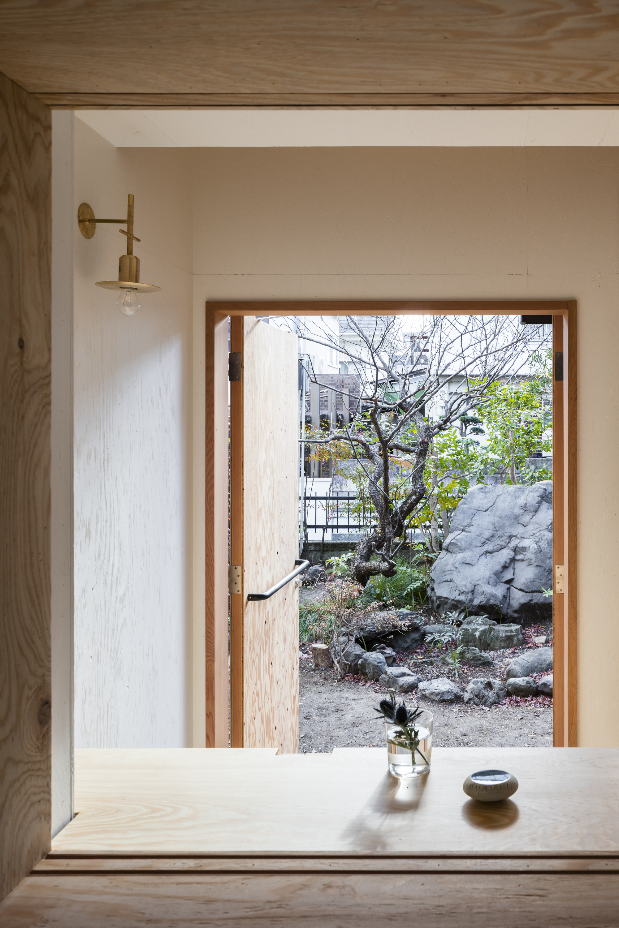 House in Oyamazaki / Shimpei Oda Architect's Office + Atelier Loowe-40