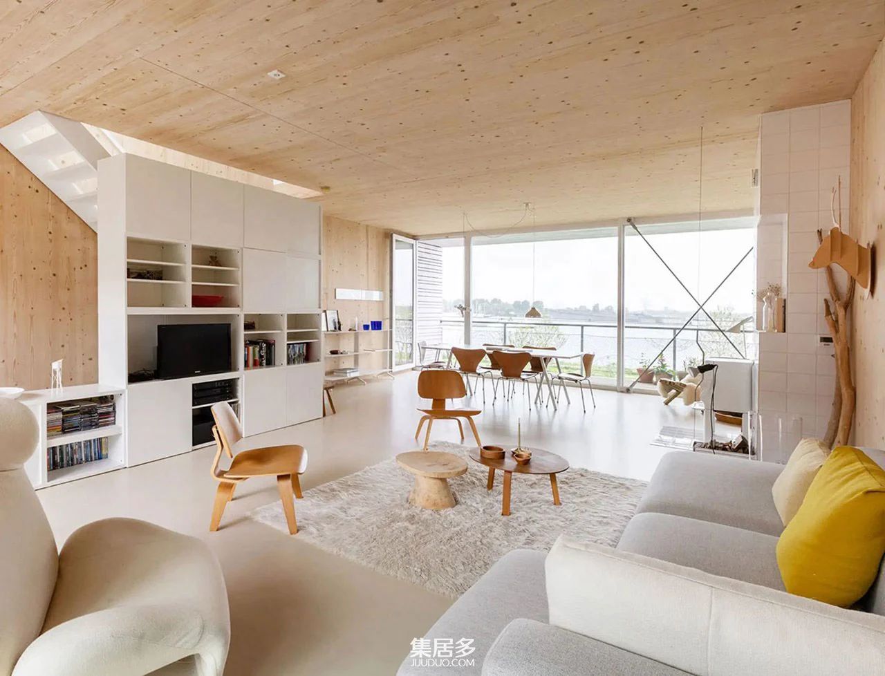 阿姆斯特丹郊区现代联排别墅丨荷兰阿姆斯特丹-0