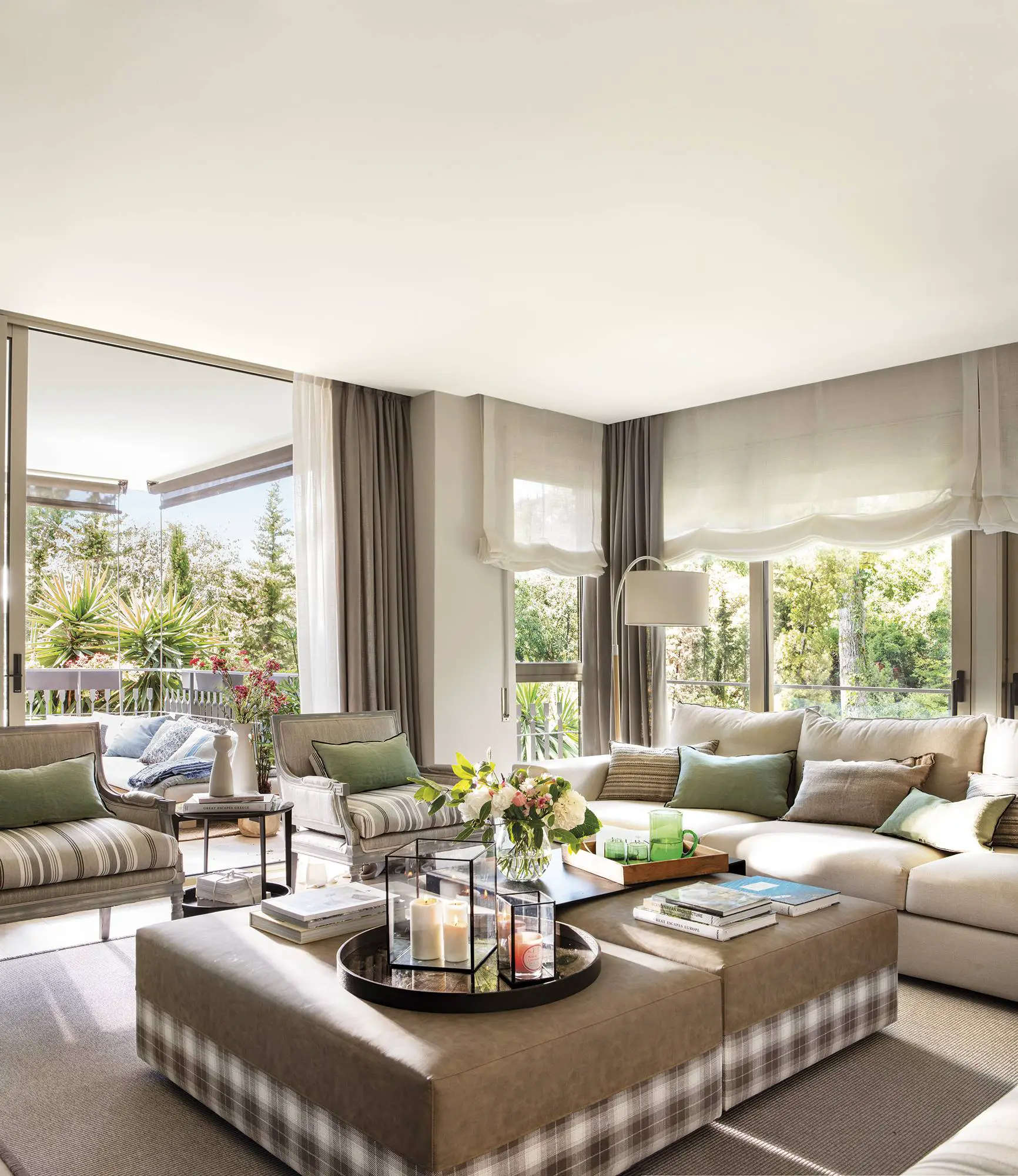 巴塞罗那现代风格公寓改造,重拾绿意生活-1