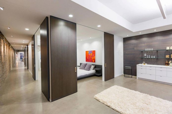 Remodeling of a Cincinnati, Ohio Loft to Achieve a Comfortable Space Full of Natural Light-22