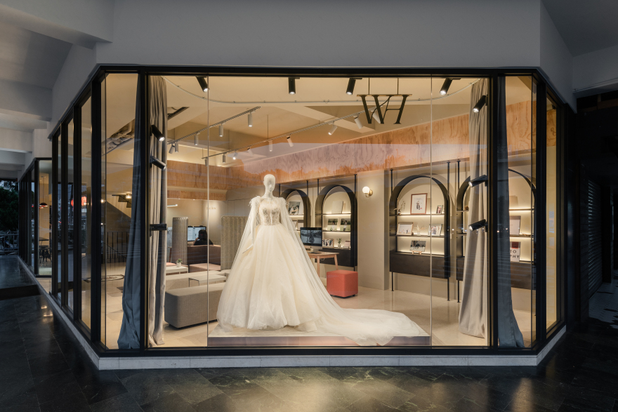 白宮婚紗品牌形象及空间设计丨莊騏鴻,徐于涵,白偉奇,許芳瑄,王陳浩-16