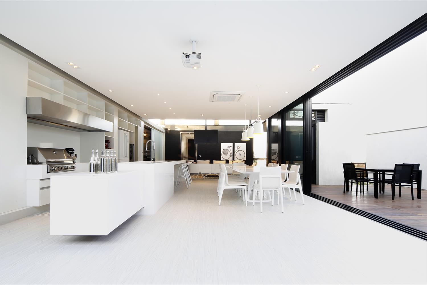 巴西独特 V 型支柱住宅设计-9