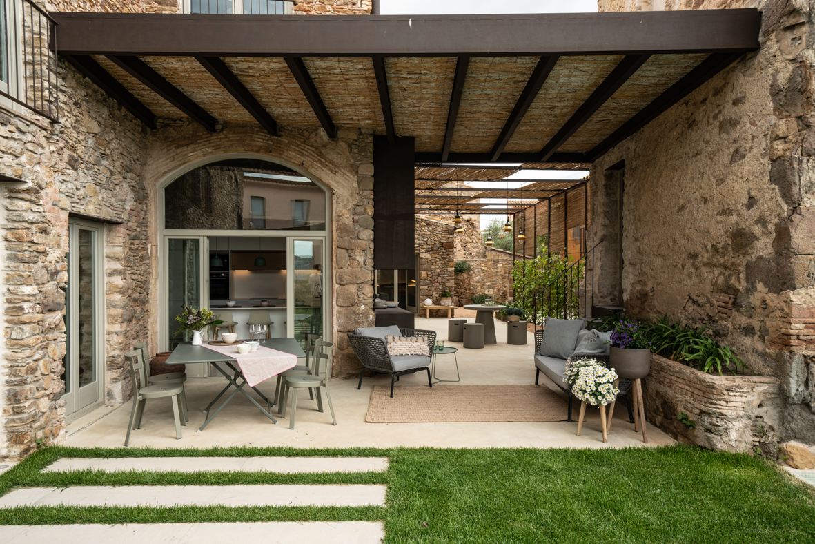 西班牙百年乡村别墅丨西班牙赫罗纳-18