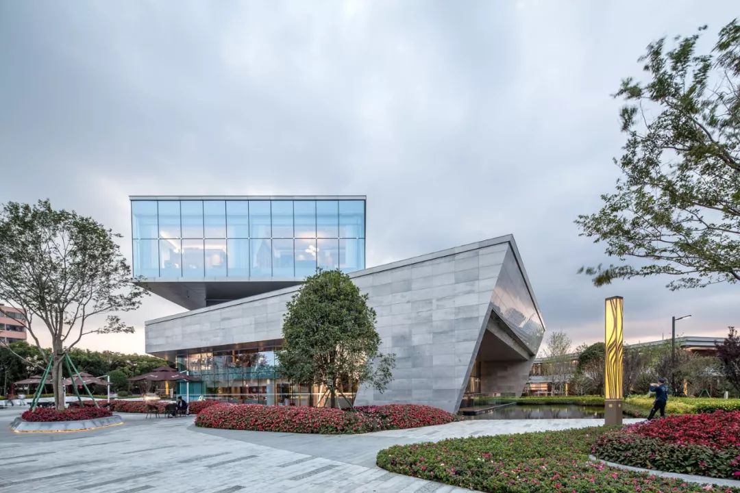 山水之间的城市客厅——昆明佳兆业城市广场-28