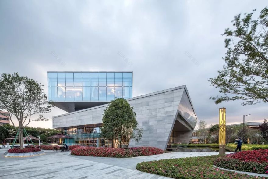 山水之间的城市客厅——昆明佳兆业城市广场-28