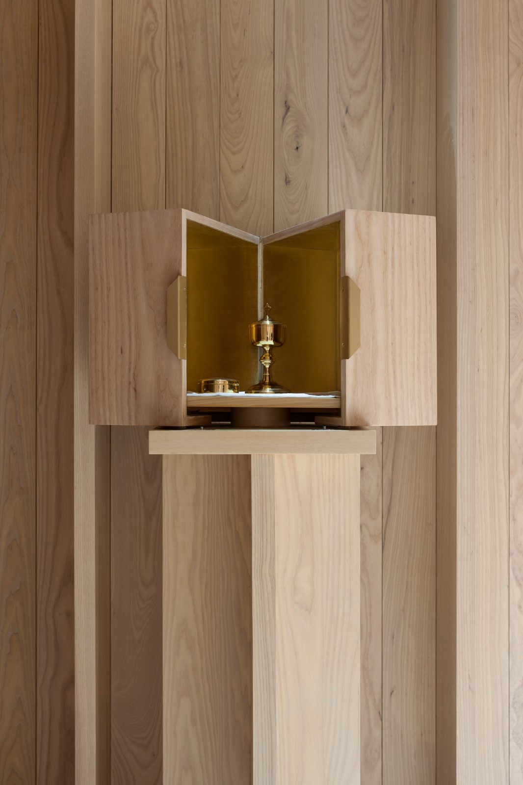 都柏林：教堂里增加了木制的祈祷室-5