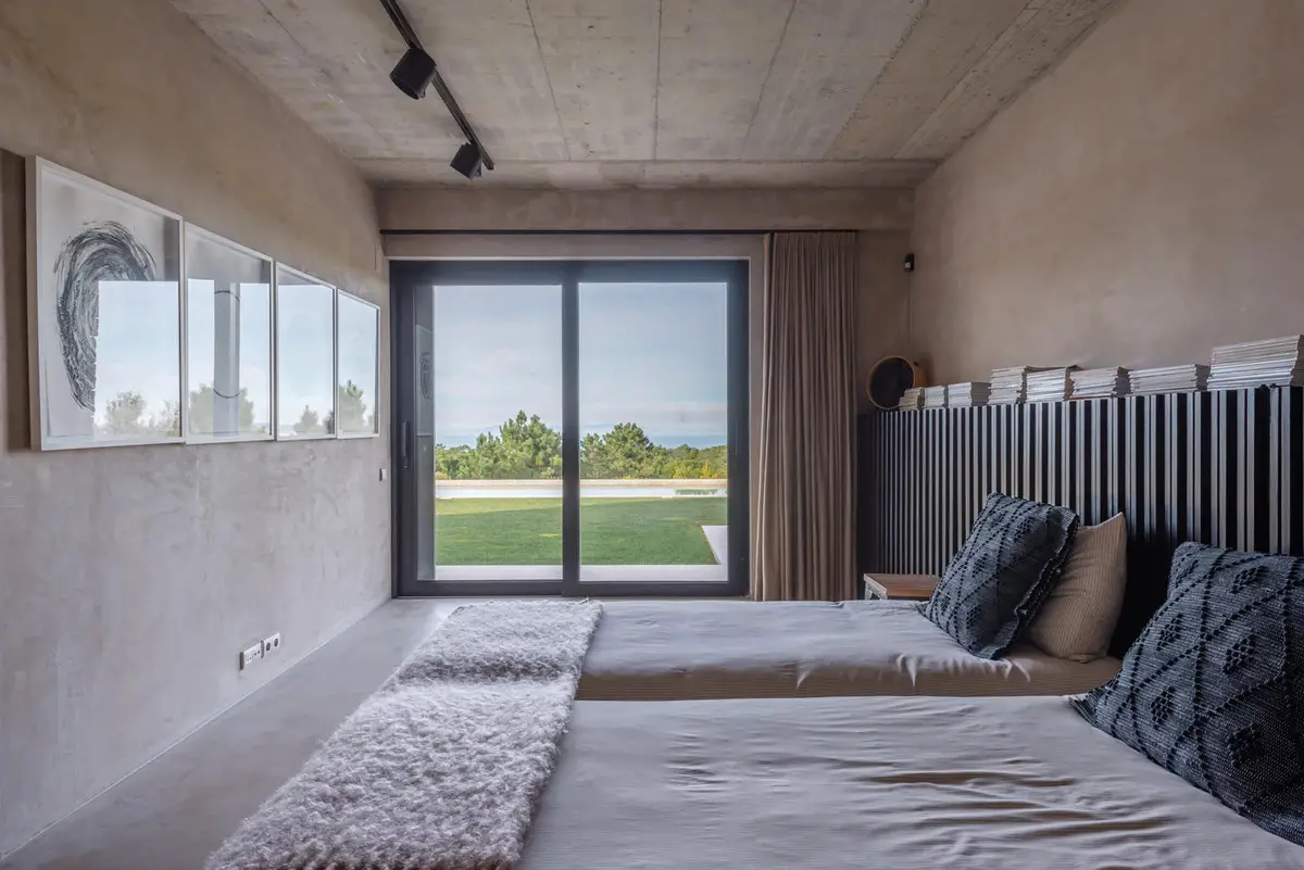 葡萄牙海滨现代别墅，景观与自然完美融合-23