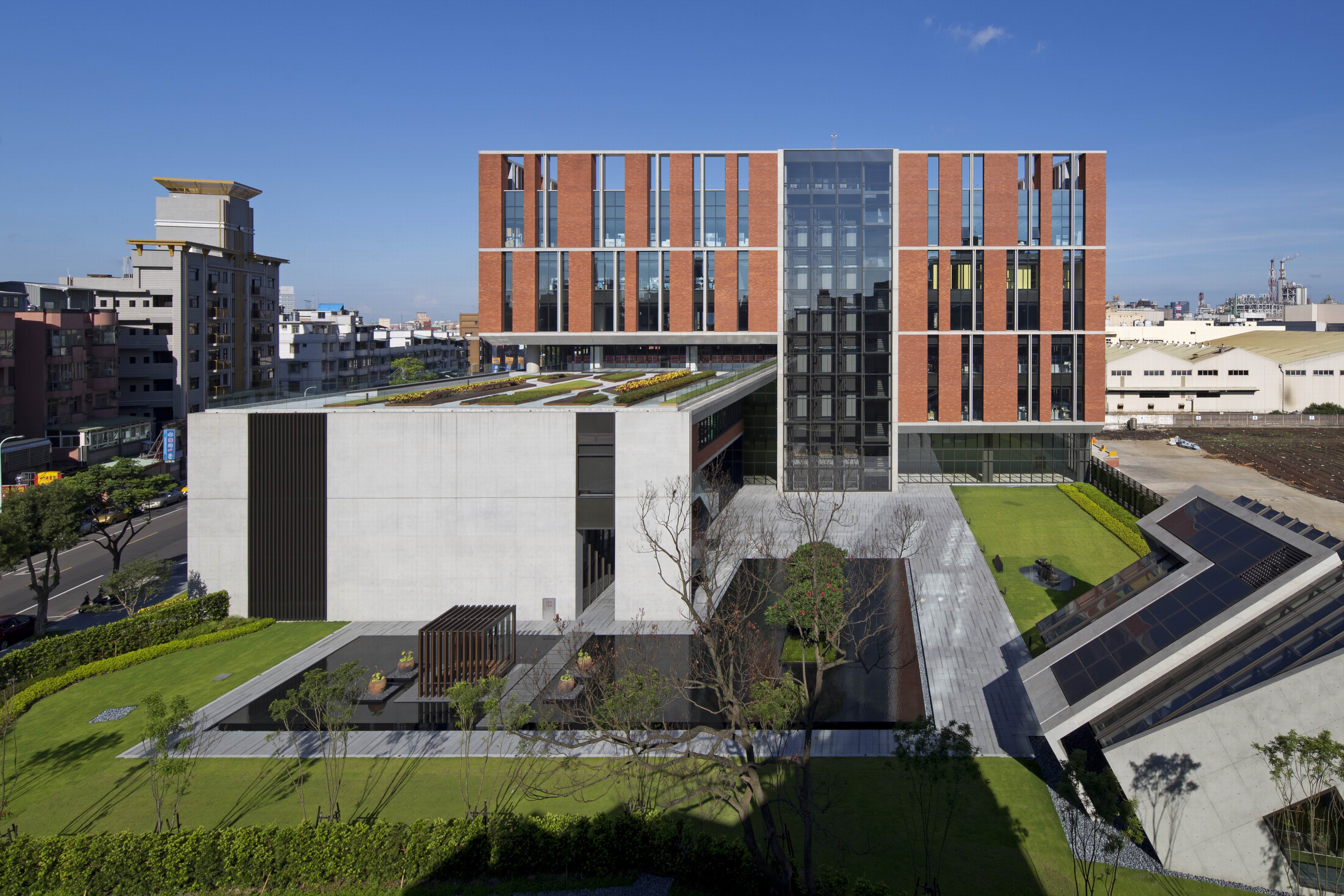 Advantech 智能绿色校园——工业 4.0 时代的舒适办公环境-8