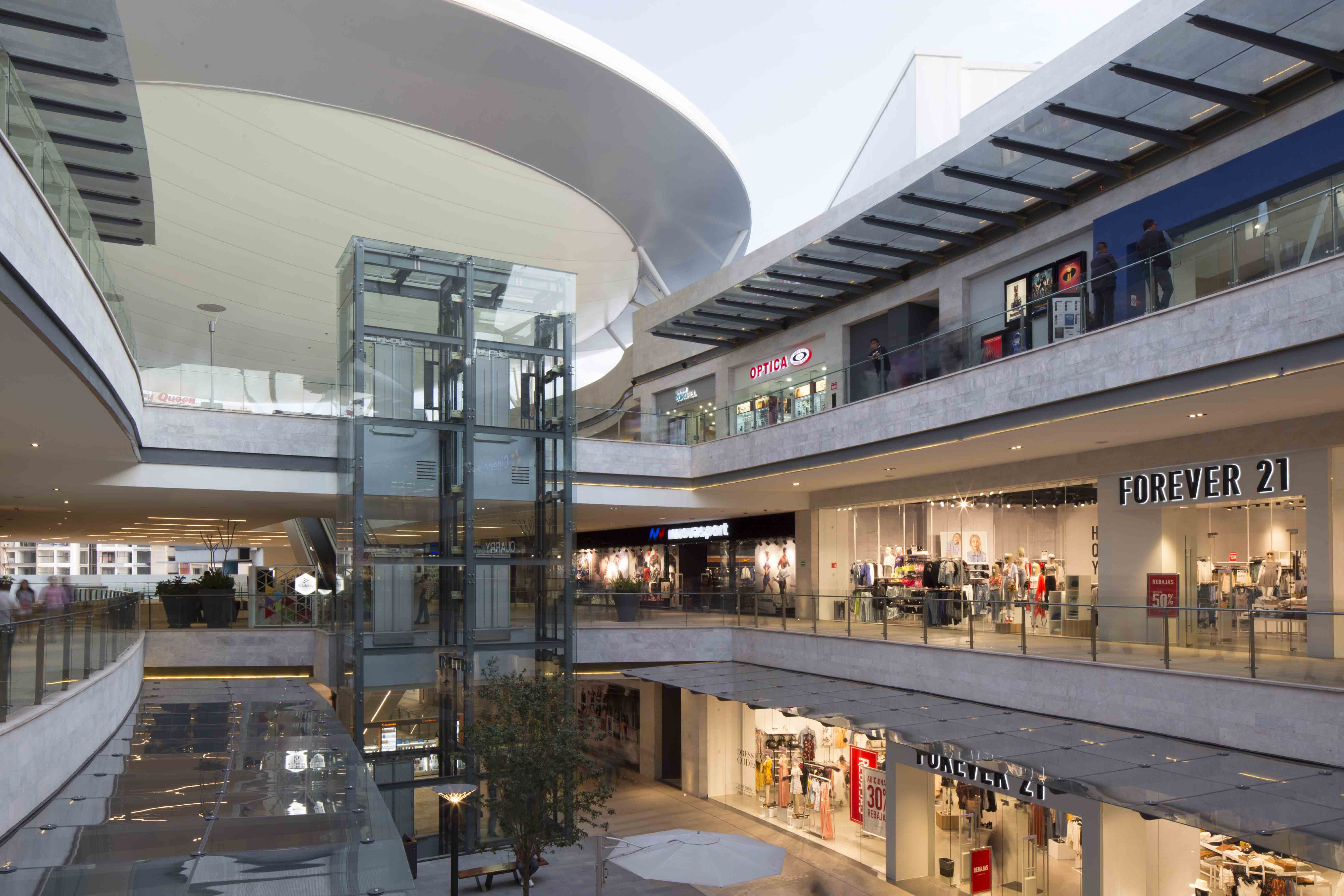 Puerta La Victoria 购物中心设计-20